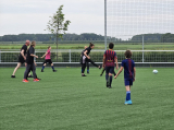 Laatste training S.K.N.W.K. JO11-1JM (partijtje tegen de ouders) van maandag 27 mei 2024 (20/137)